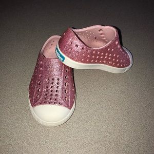 Native Jefferson shoes; toddler size 5